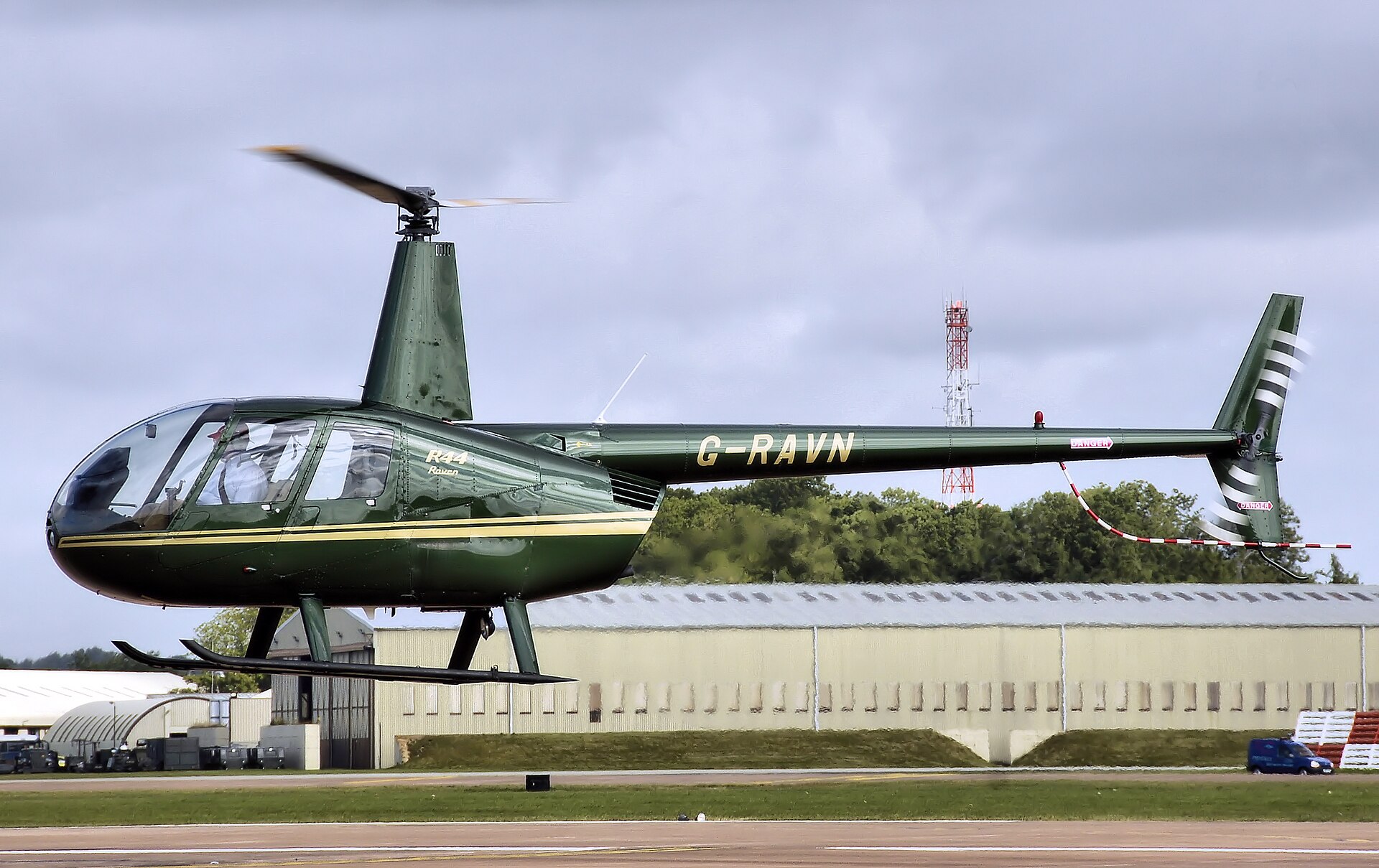 Airport Helicopter AHB AG hero
